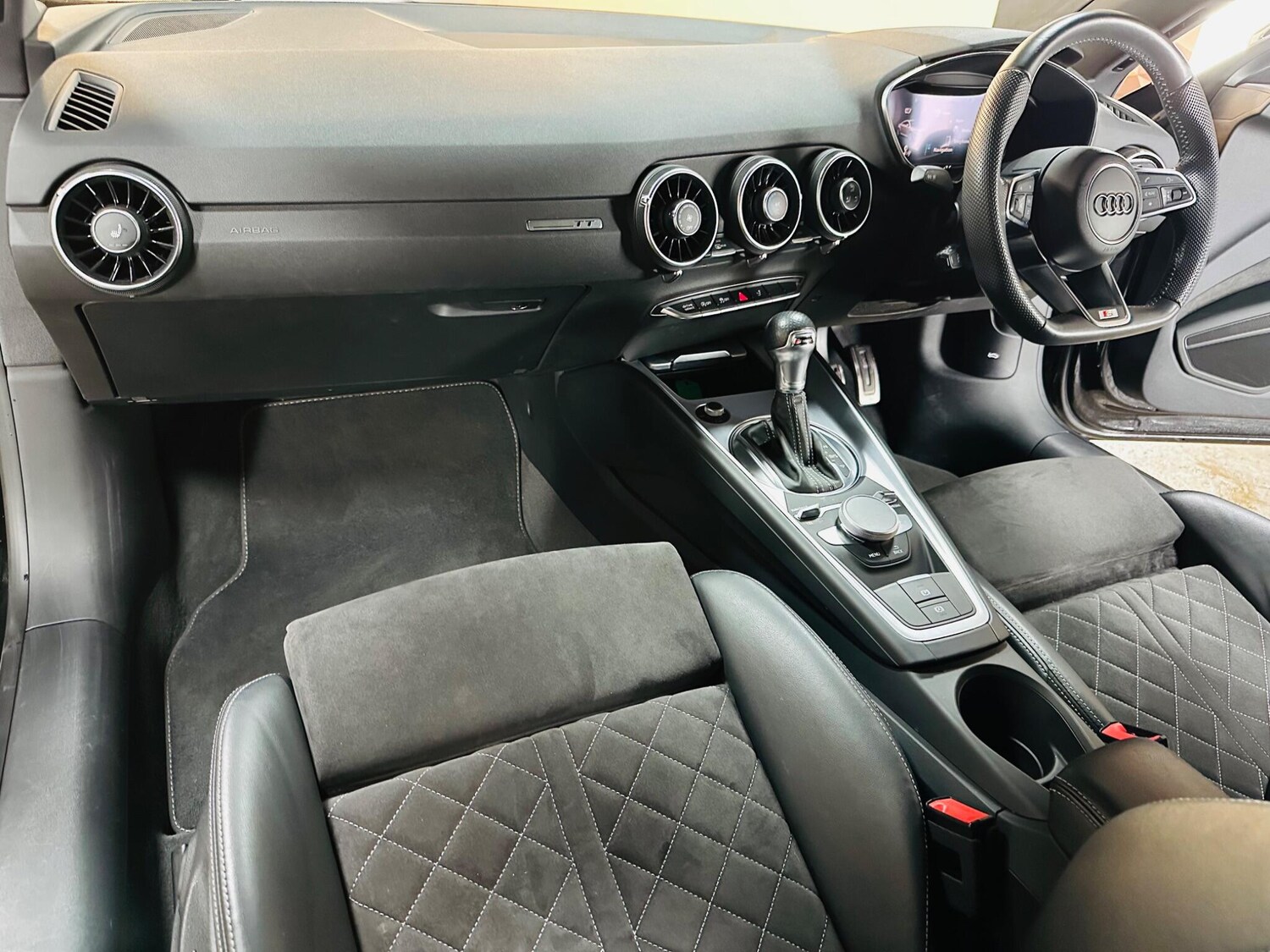 Used Audi TT 2019 for sale - 76865391: Photo 4