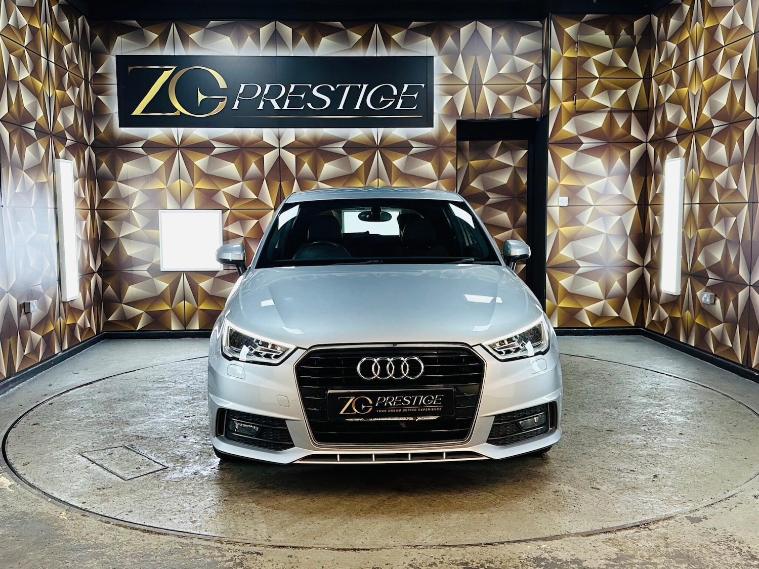 Used Audi A1 2016 for sale - 77015917: Photo 3