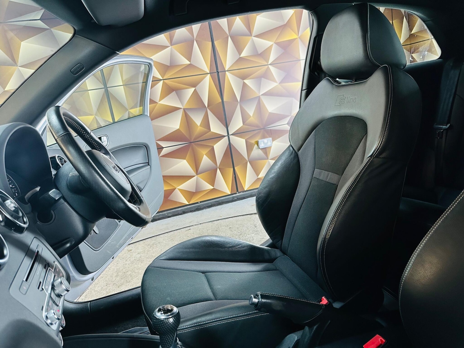 Used Audi A1 2016 for sale - 77015917: Photo 4