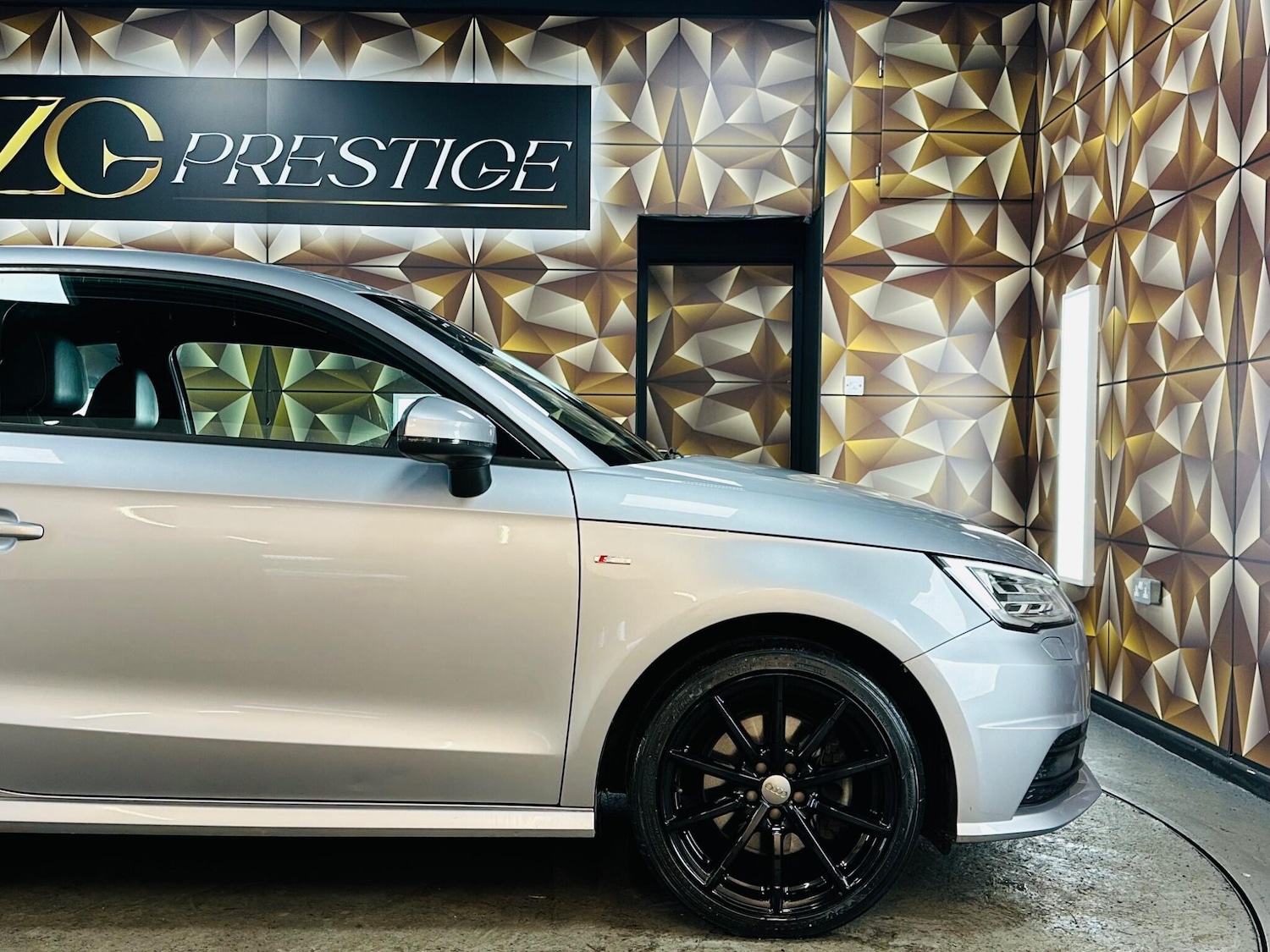 Used Audi A1 2016 for sale - 77015917: Photo 42