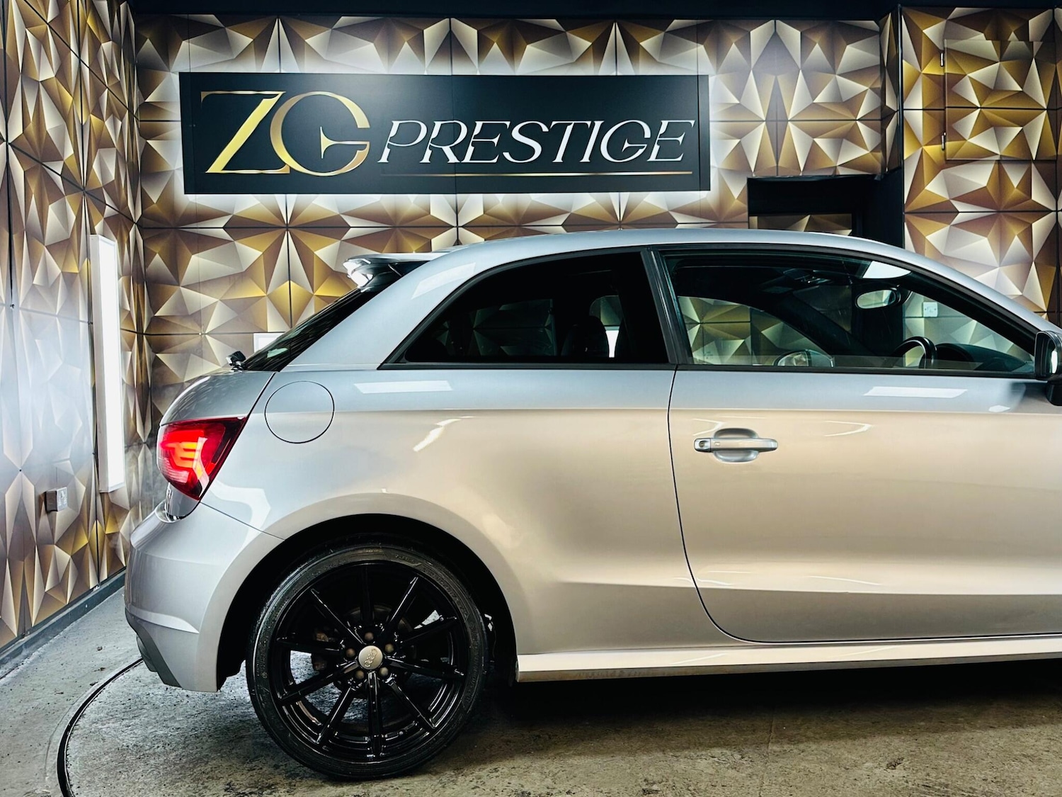 Used Audi A1 2016 for sale - 77015917: Photo 44