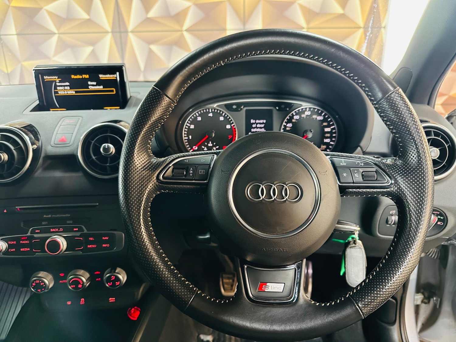 Used Audi A1 2016 for sale - 77015917: Photo 51