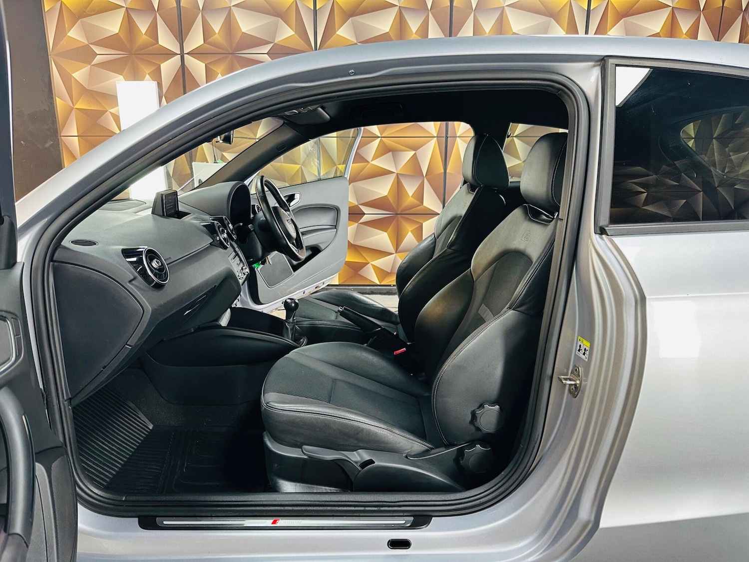 Used Audi A1 2016 for sale - 77015917: Photo 64