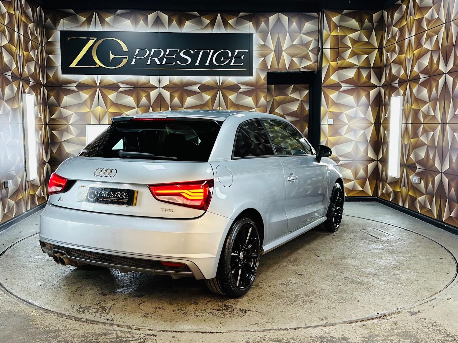 Used Audi A1 2016 for sale - 77015917: Photo 7