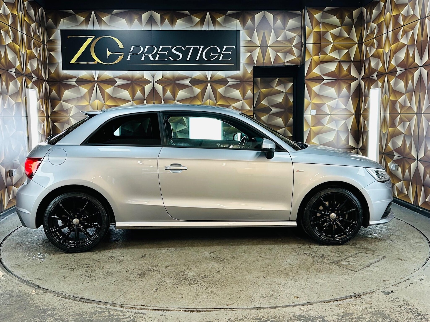 Used Audi A1 2016 for sale - 77015917: Photo 9