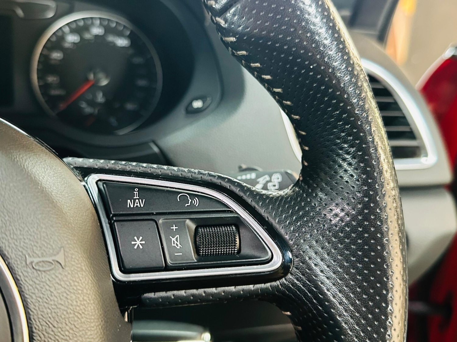 Used Audi Q3 2018 for sale - 76727991: Photo 49