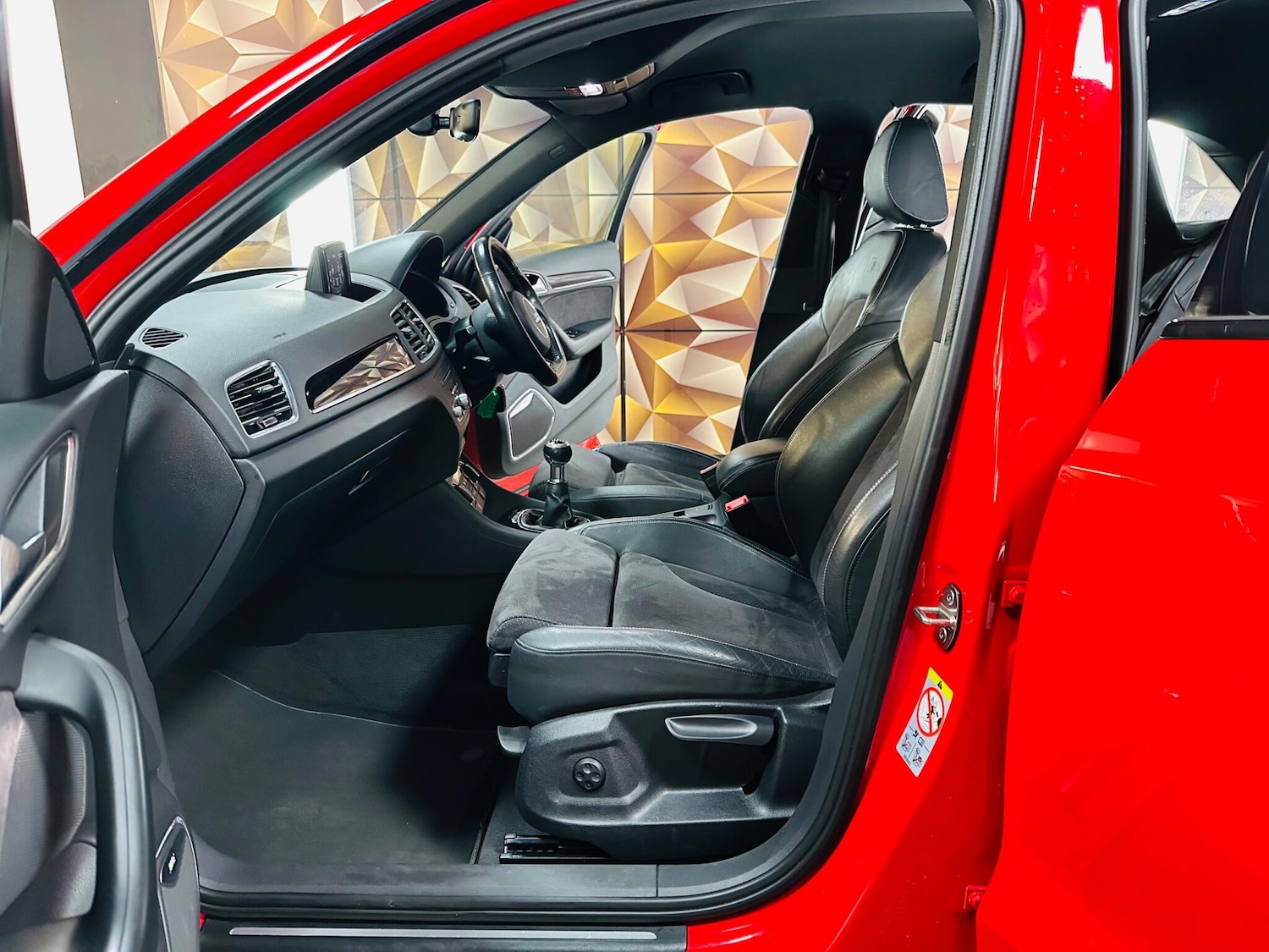 Used Audi Q3 2018 for sale - 76727991: Photo 61