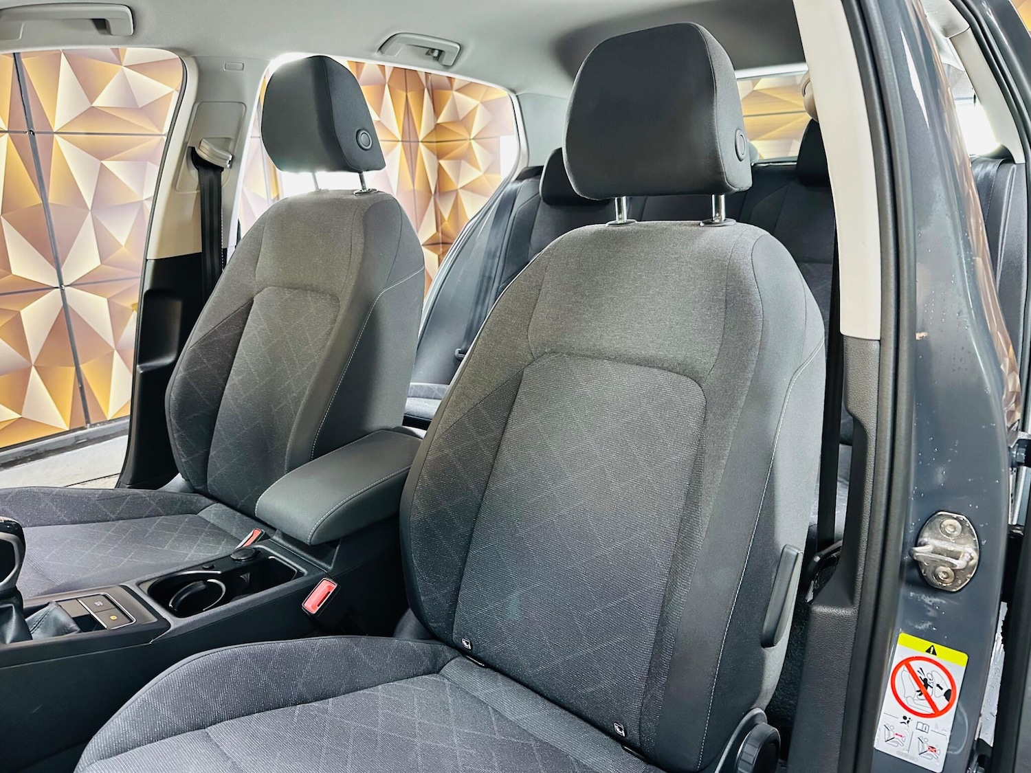 Used Volkswagen Golf 2020 for sale - 76371455: Photo 14