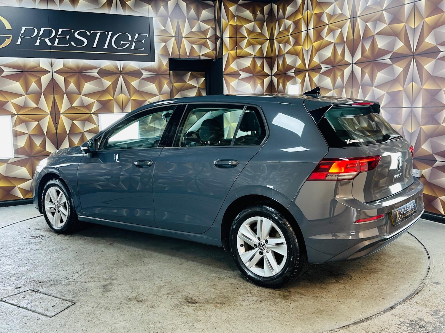 Used Volkswagen Golf 2020 for sale - 76371455: Photo 33