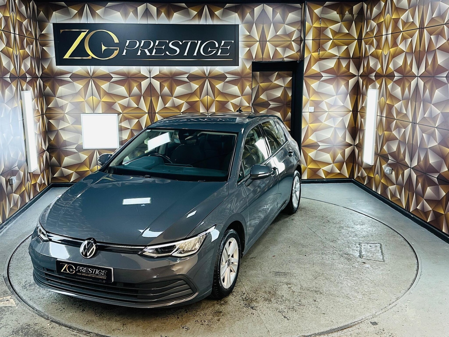 Used Volkswagen Golf 2020 for sale - 76371455: Photo 35