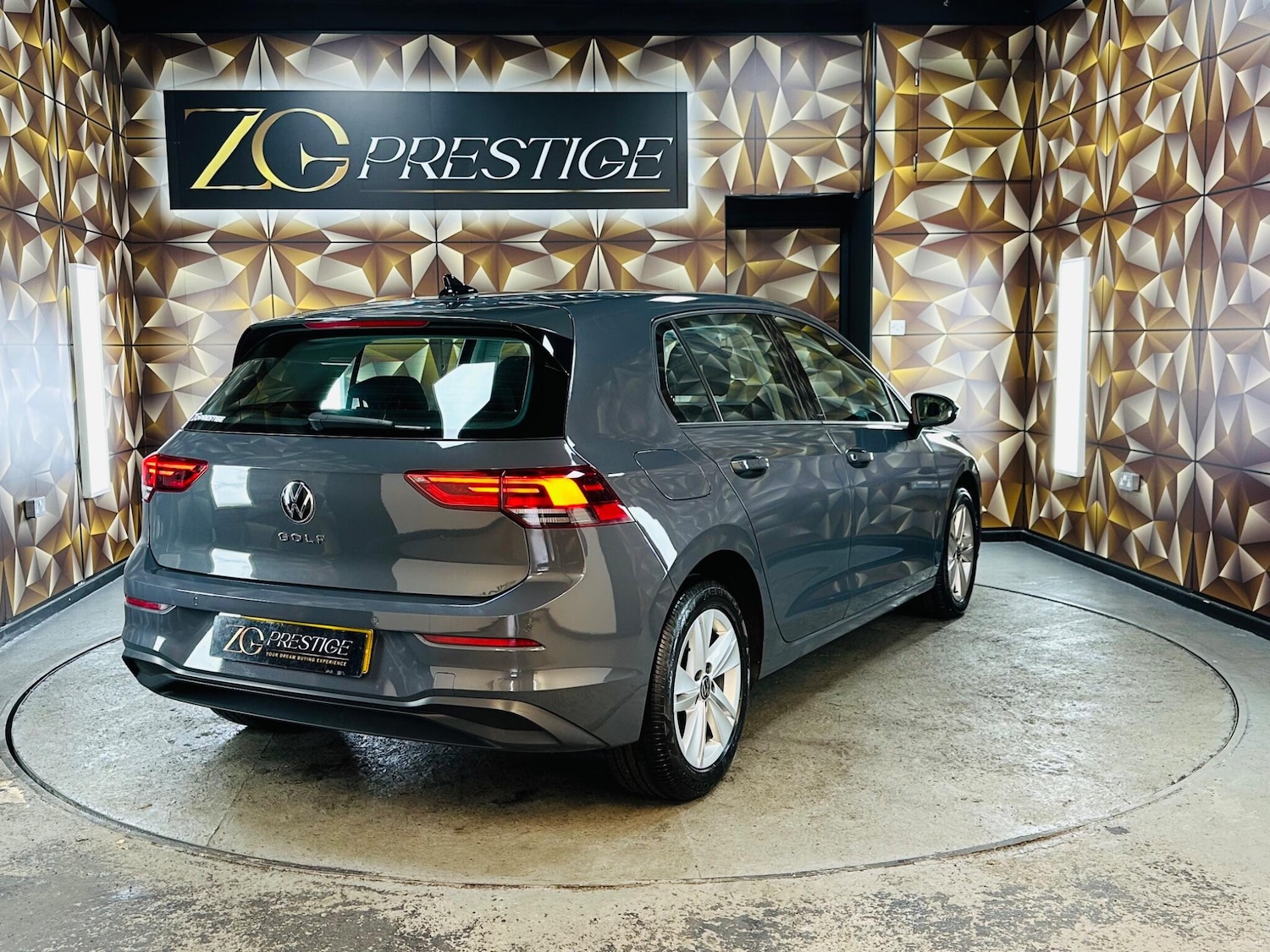 Used Volkswagen Golf 2020 for sale - 76371455: Photo 7