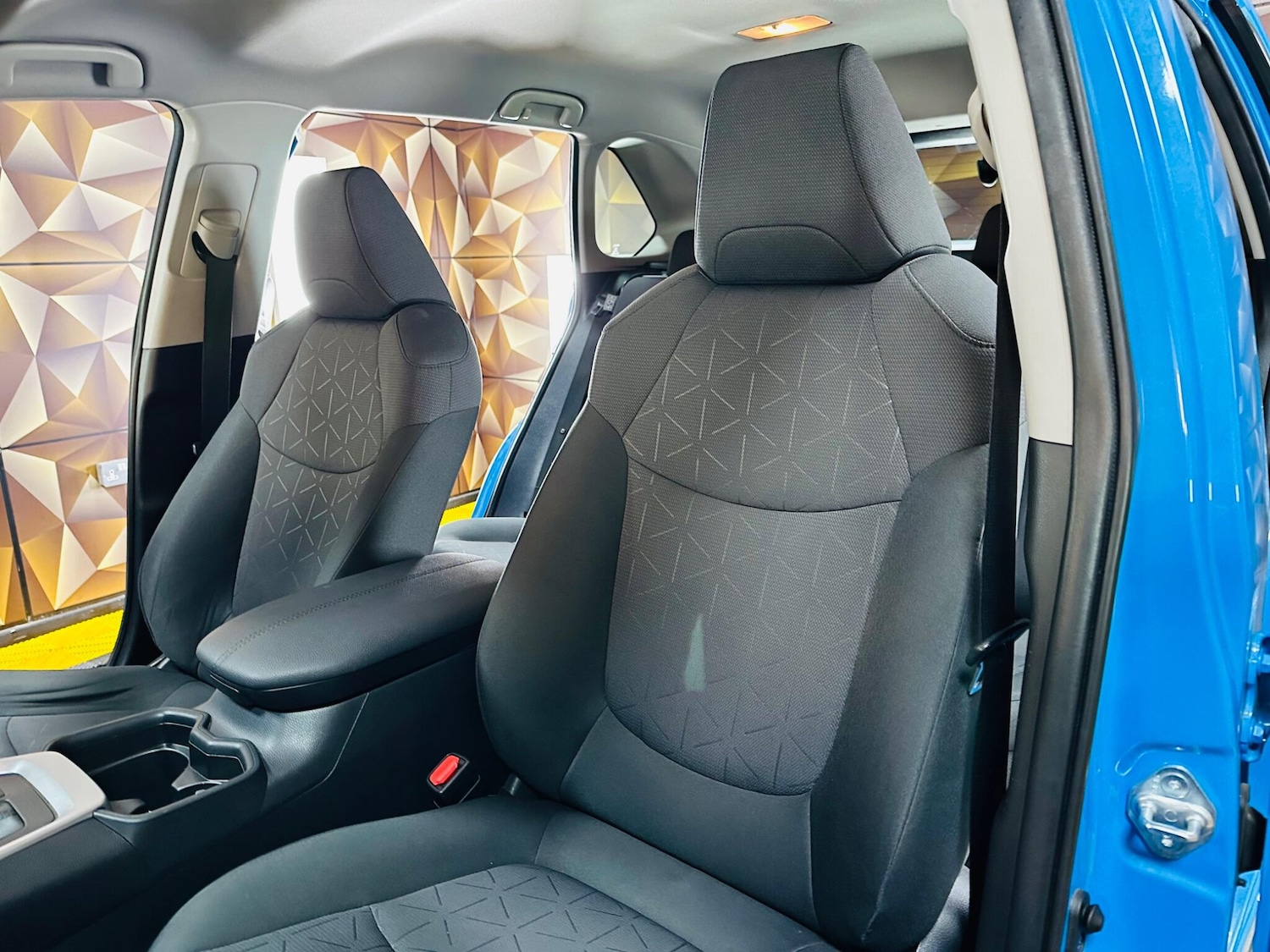 Used Toyota RAV4 for sale - 78148156: Photo 10