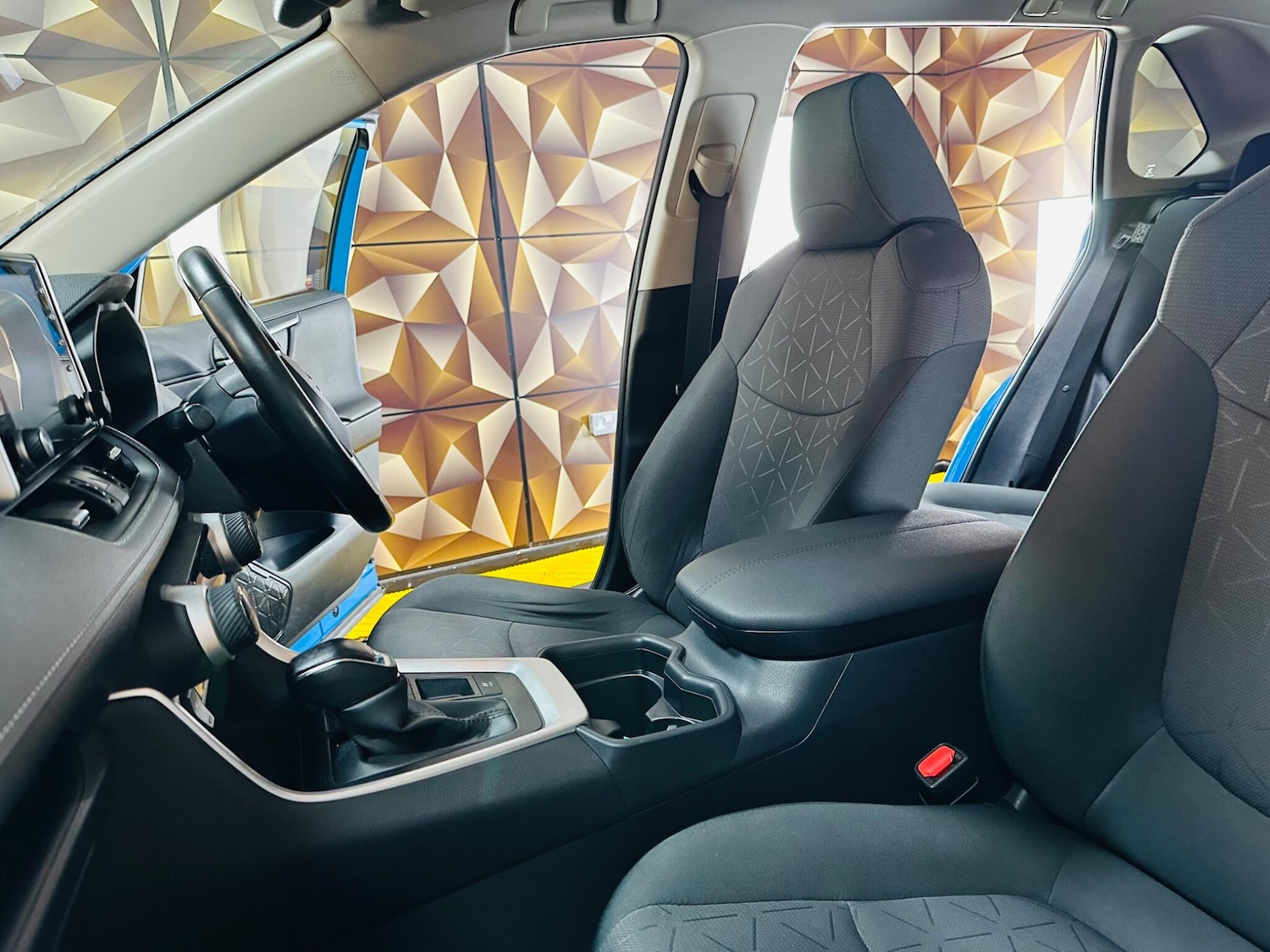 Used Toyota RAV4 for sale - 78148156: Photo 6