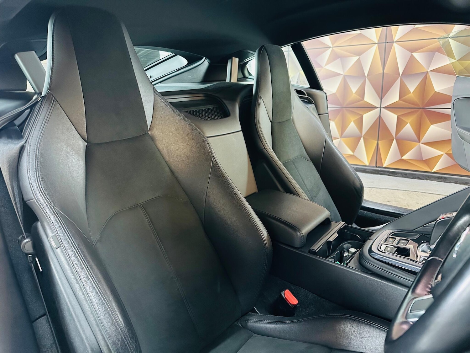 Used Jaguar F-Type 2018 for sale - 76952676: Photo 10