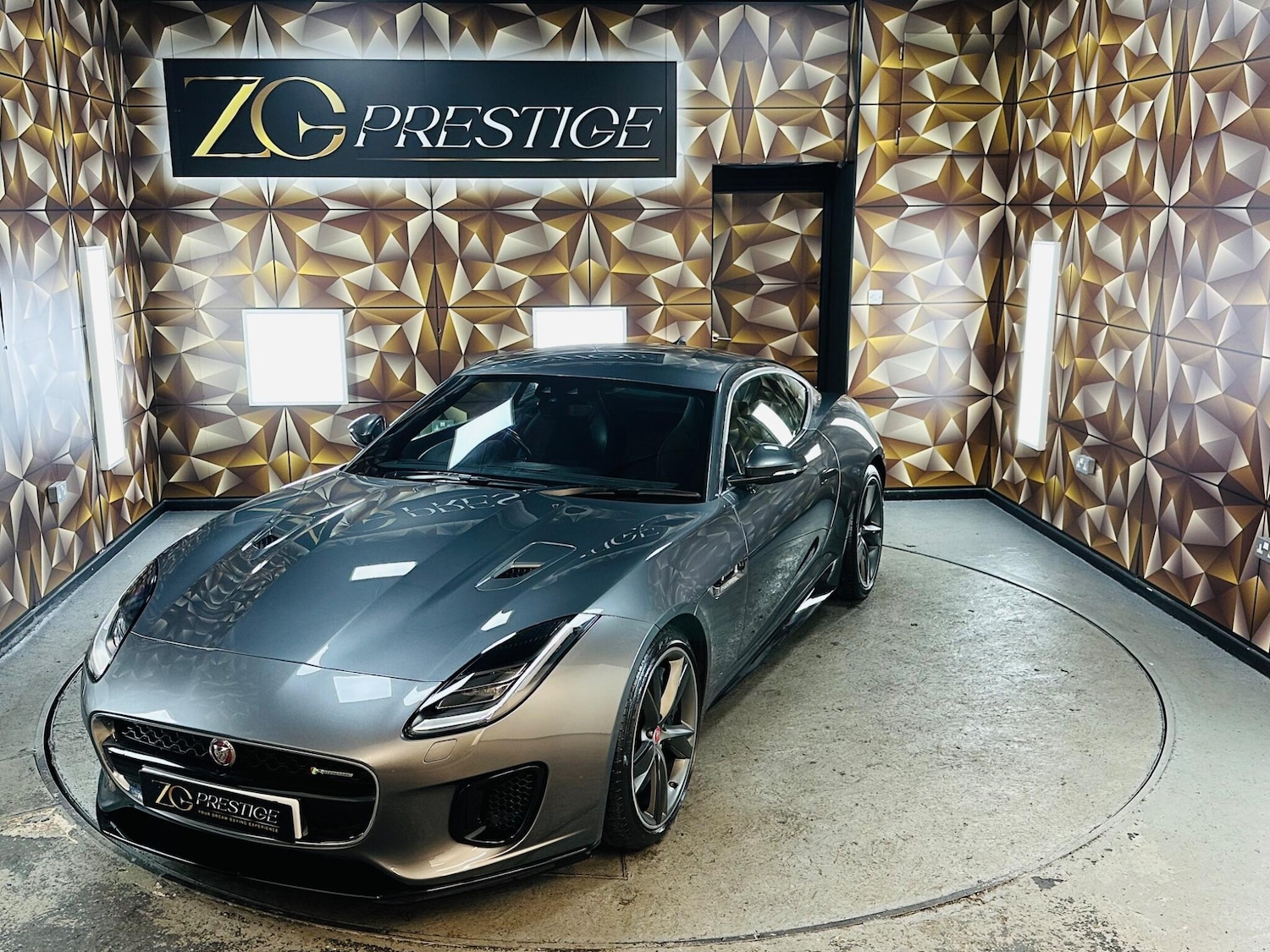 Used Jaguar F-Type 2018 for sale - 76952676: Photo 23