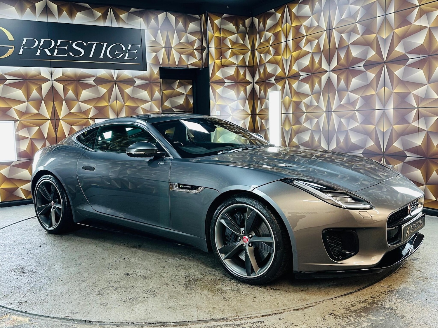 Used Jaguar F-Type 2018 for sale - 76952676: Photo 33