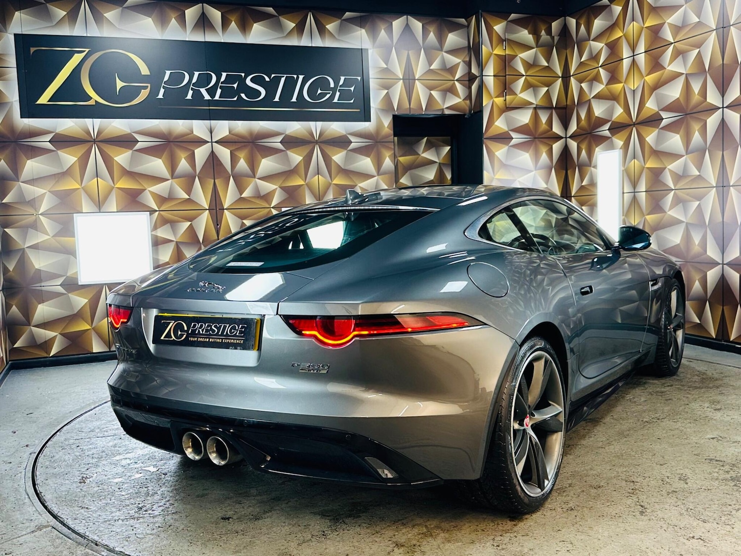 Used Jaguar F-Type 2018 for sale - 76952676: Photo 35