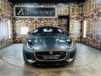 Used Jaguar F-Type 2018 for sale - 76952676: Photo