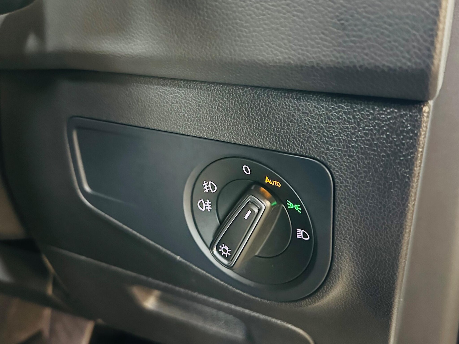 Used Volkswagen Tiguan 2020 for sale - 76189844: Photo 53