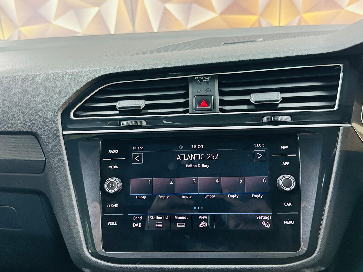 Used Volkswagen Tiguan 2020 for sale - 76189844: Photo 60