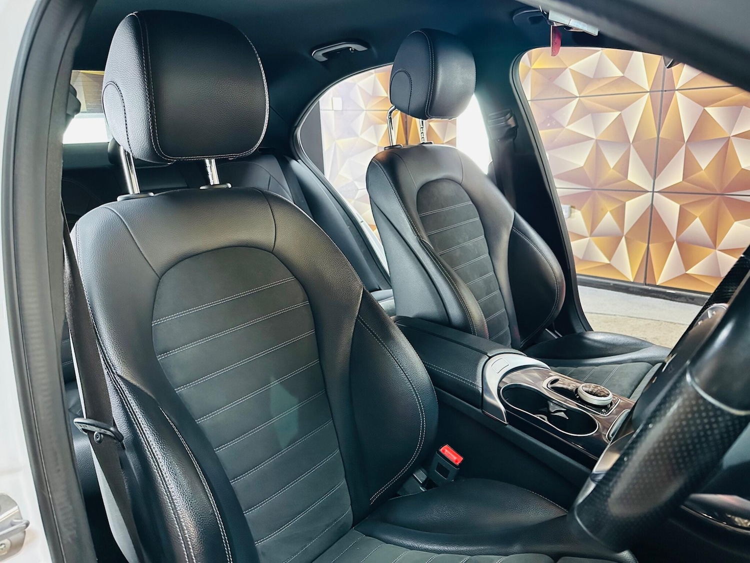 Used Mercedes-Benz C Class 2019 for sale - 76839671: Photo 10