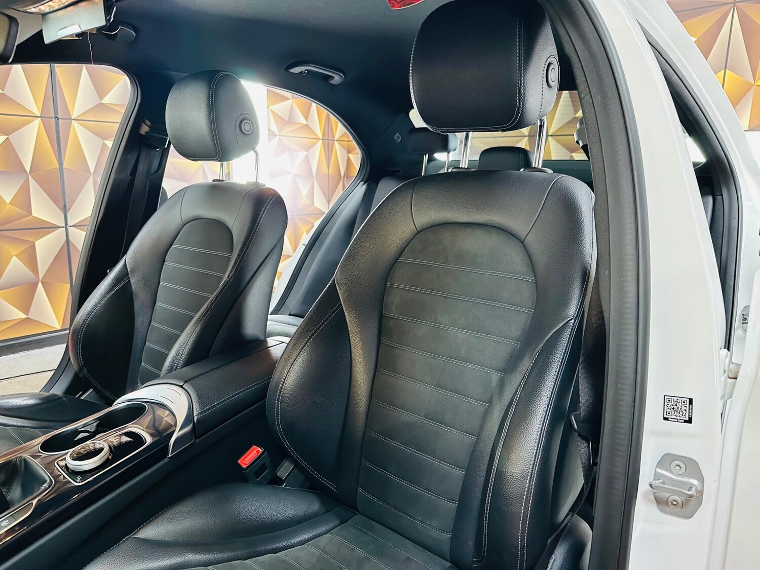 Used Mercedes-Benz C Class 2019 for sale - 76839671: Photo 14