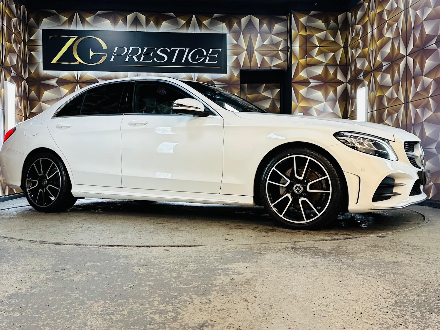 Used Mercedes-Benz C Class 2019 for sale - 76839671: Photo 27