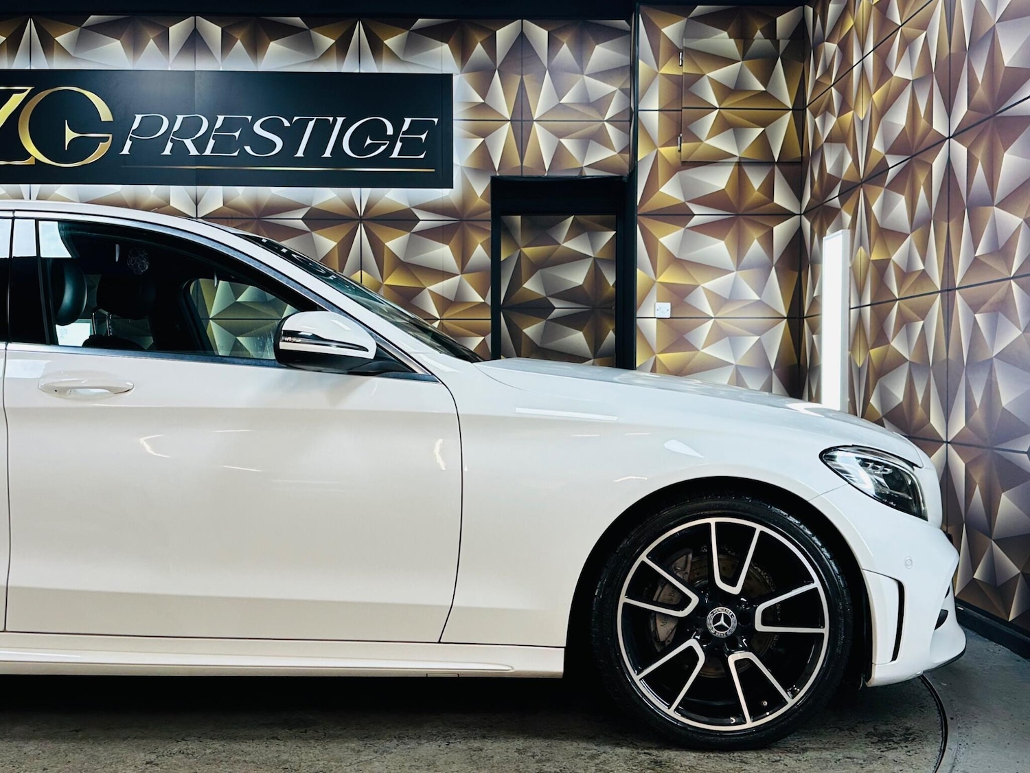 Used Mercedes-Benz C Class 2019 for sale - 76839671: Photo 38