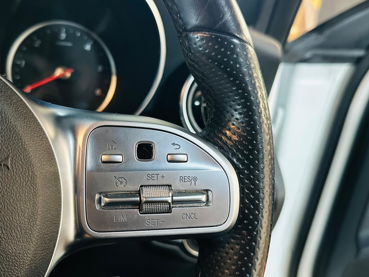 Used Mercedes-Benz C Class 2019 for sale - 76839671: Photo 51