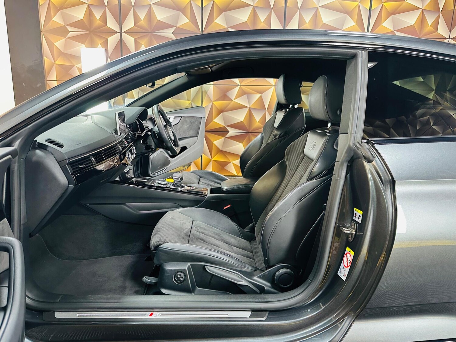 Used Audi A5 2020 for sale - 77671632: Photo 64