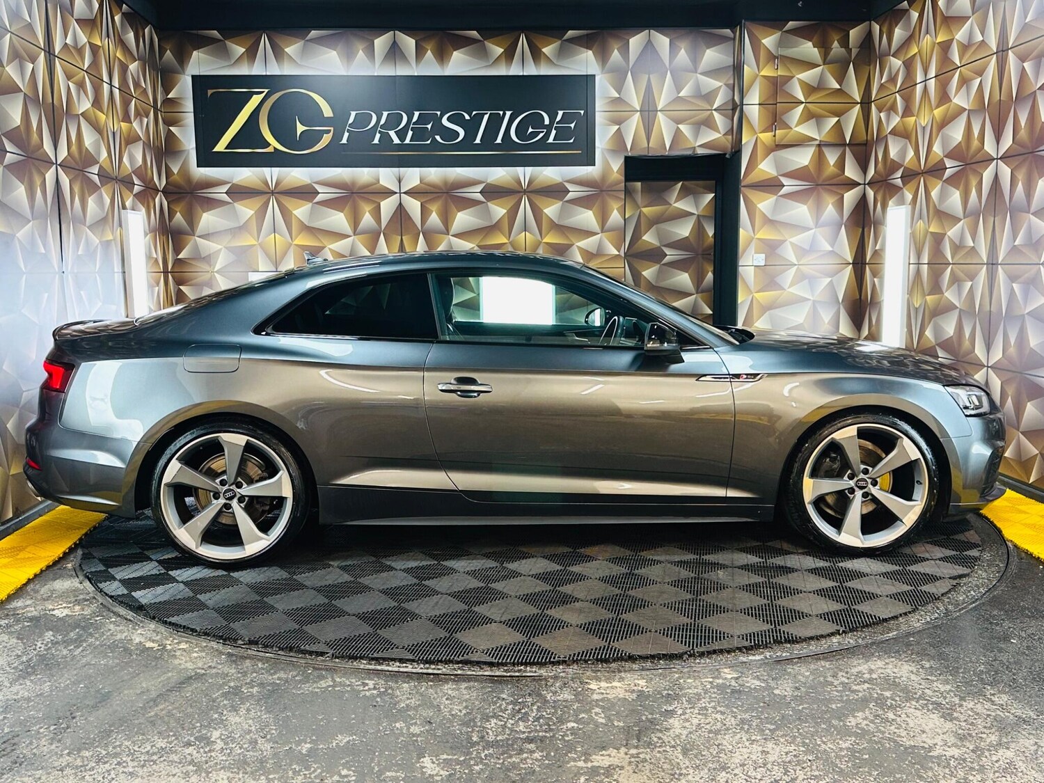 Used Audi A5 2020 for sale - 77671632: Photo 9