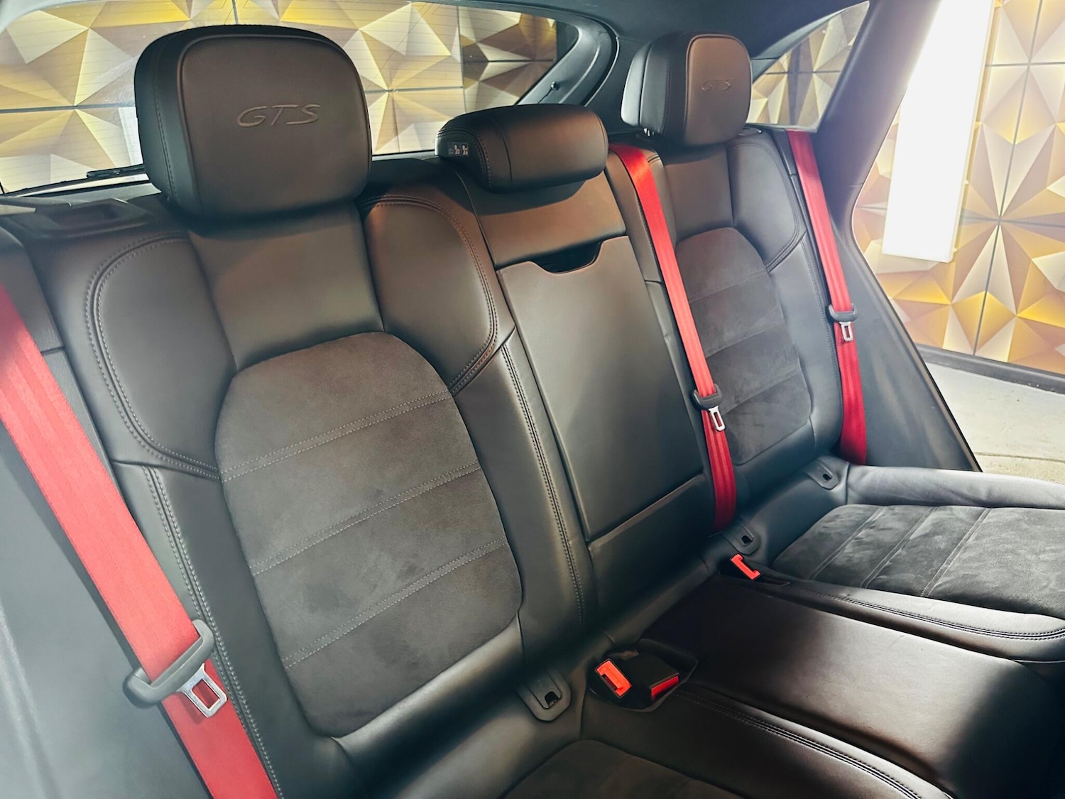 Used Porsche Macan 2016 for sale - 76613307: Photo 18