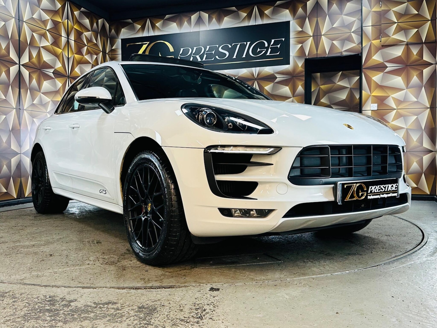 Used Porsche Macan 2016 for sale - 76613307: Photo 23