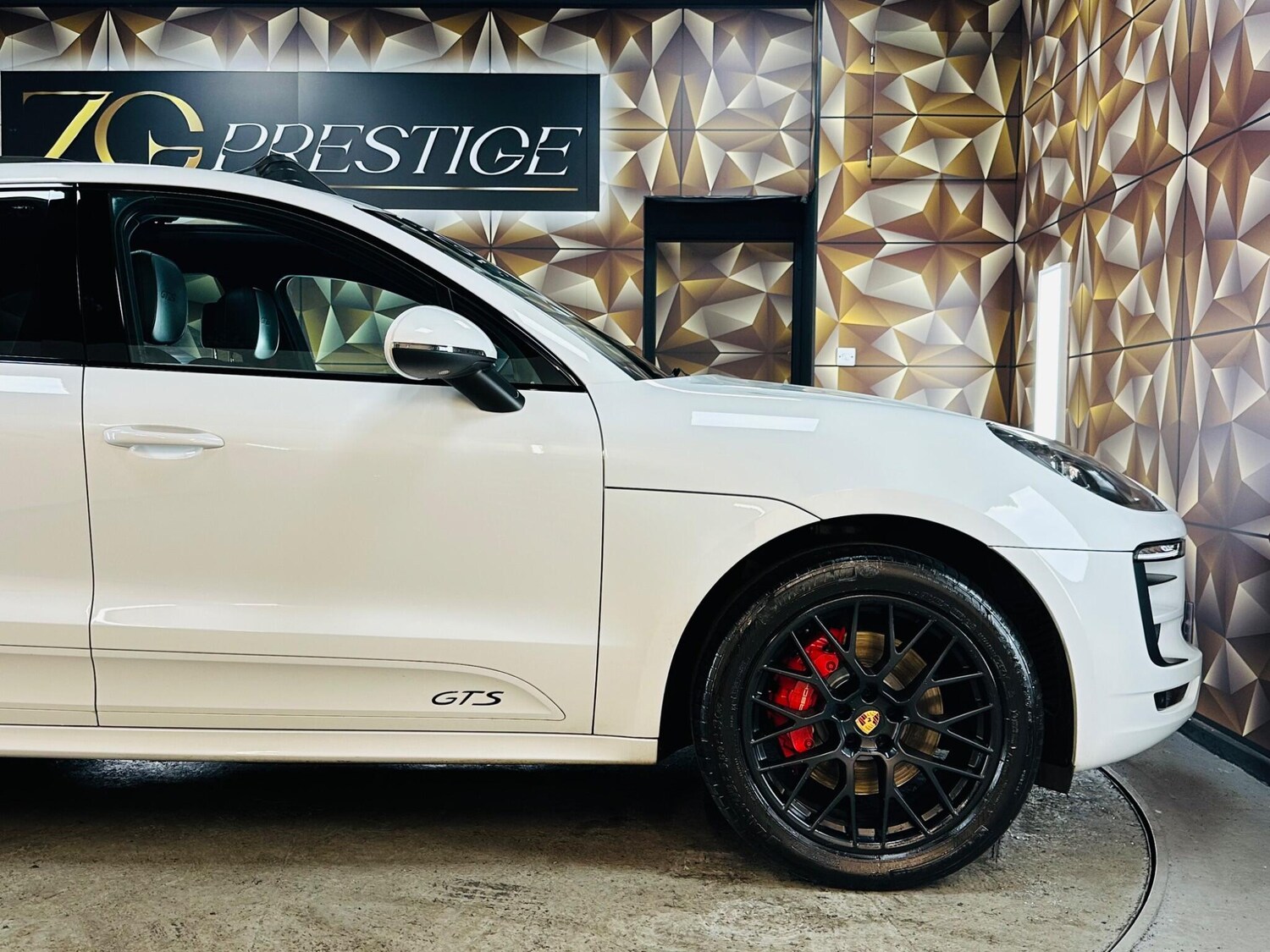 Used Porsche Macan 2016 for sale - 76613307: Photo 33