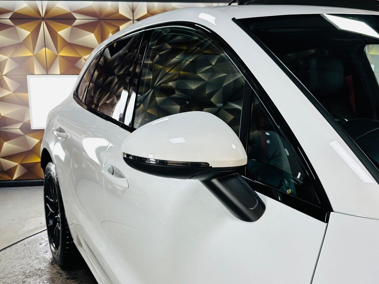 Used Porsche Macan 2016 for sale - 76613307: Photo 48