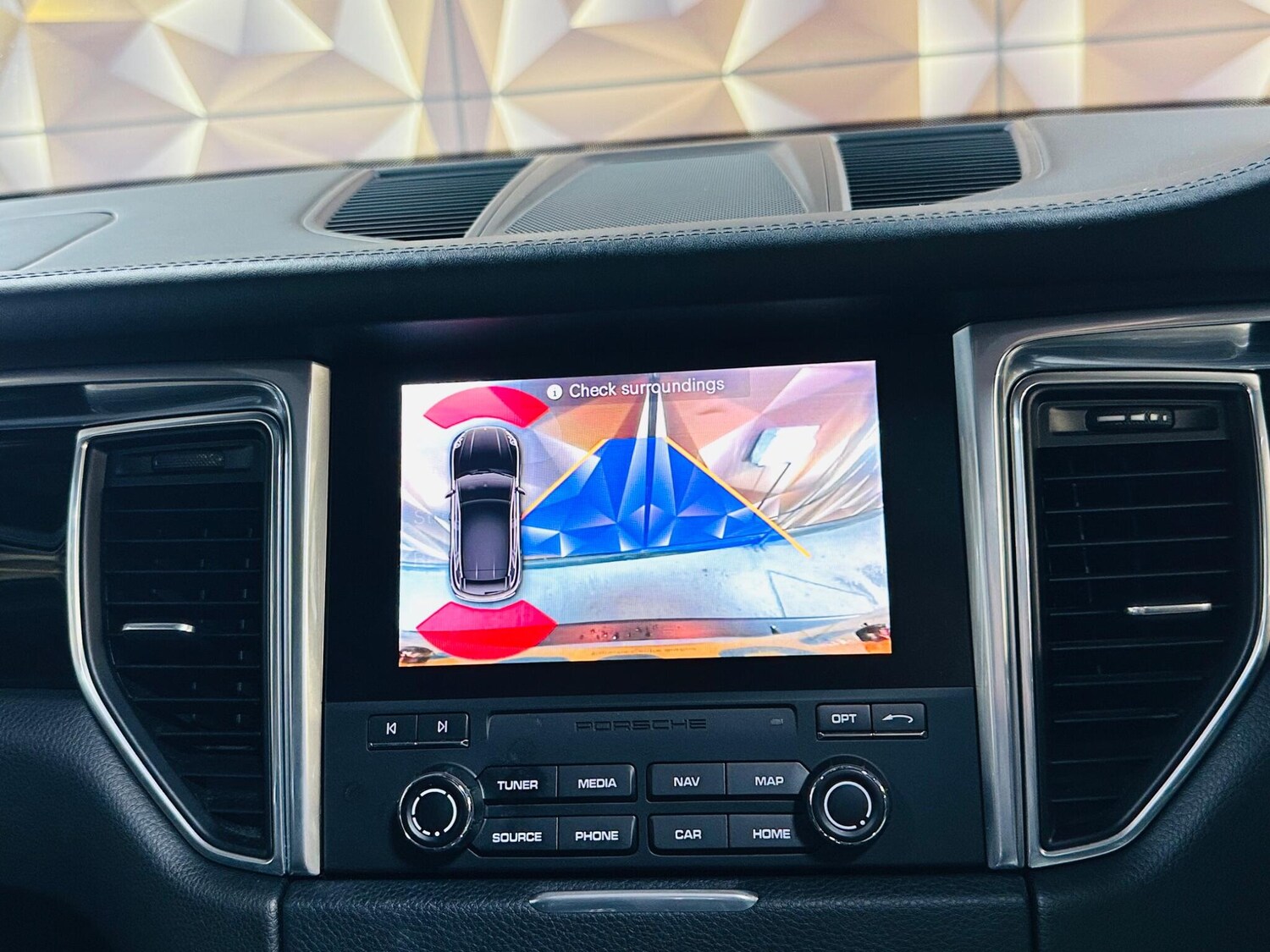 Used Porsche Macan 2016 for sale - 76613307: Photo 55