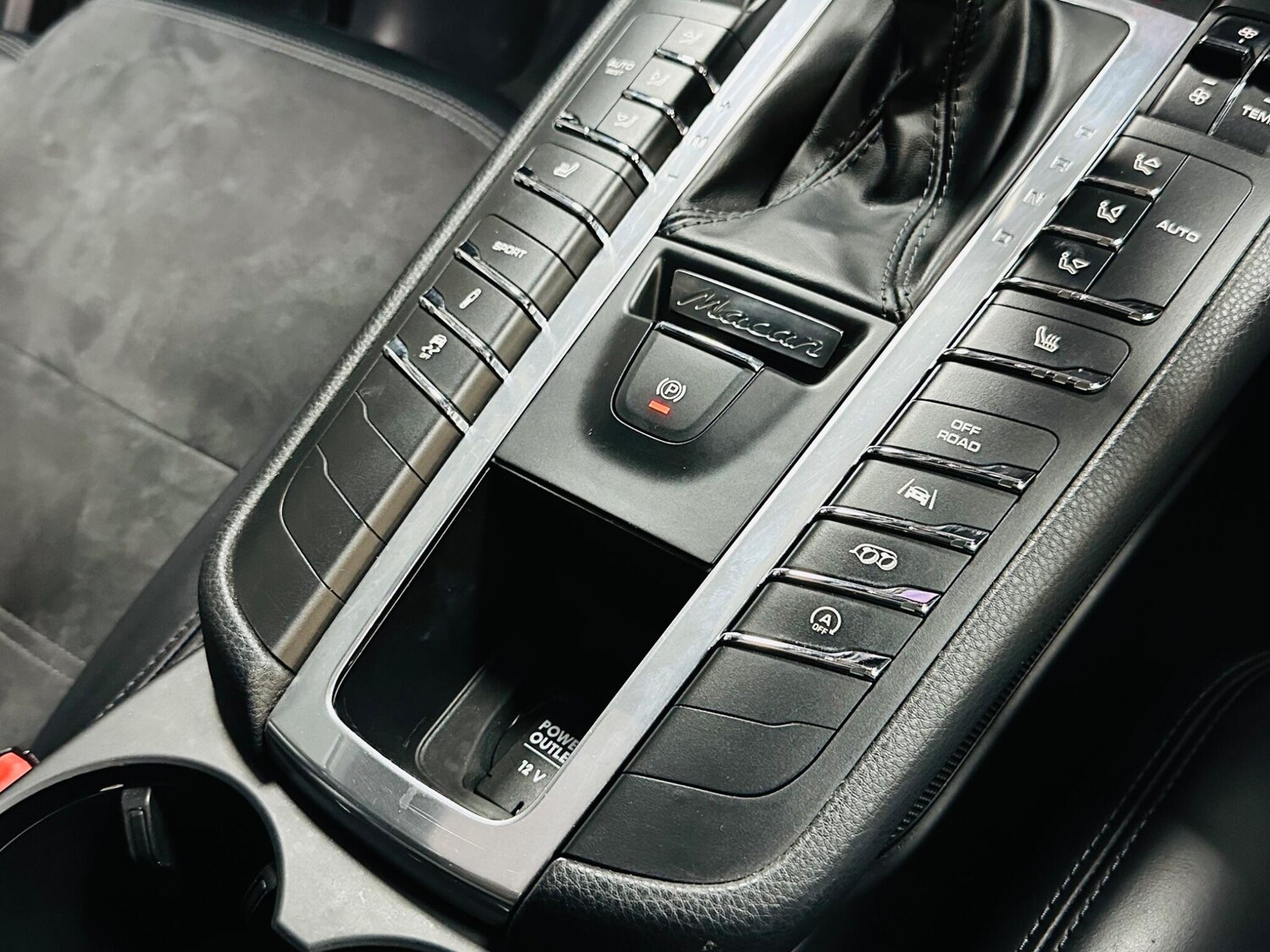 Used Porsche Macan 2016 for sale - 76613307: Photo 59