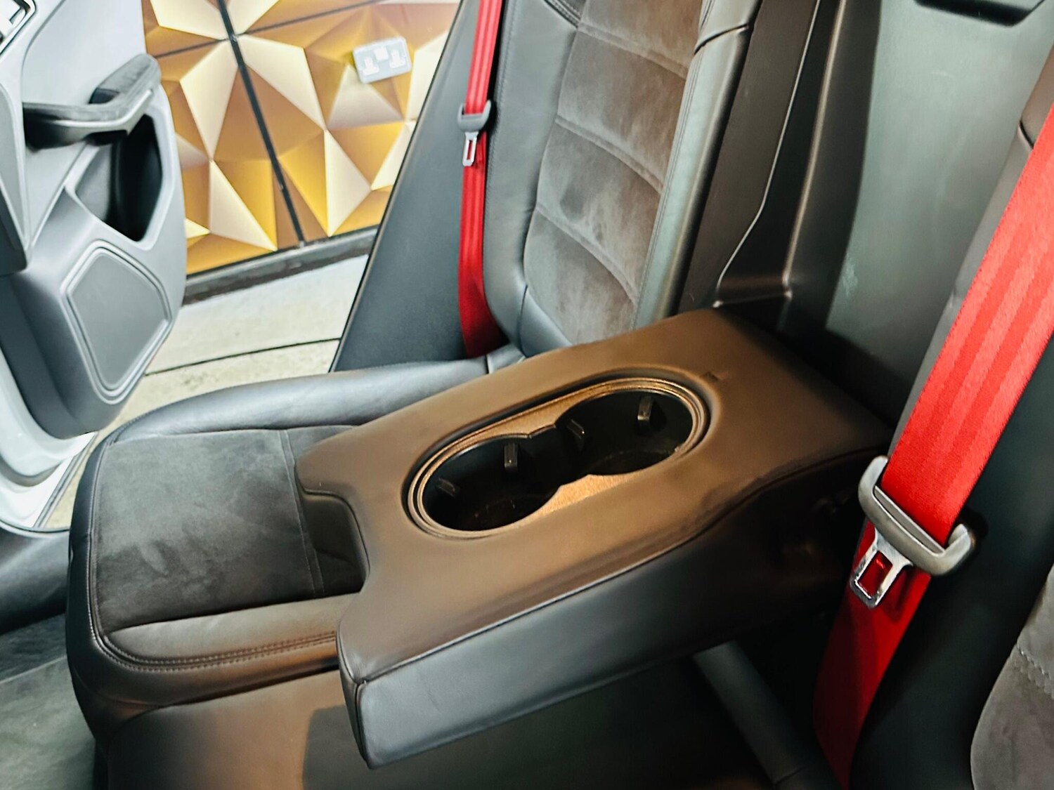 Used Porsche Macan 2016 for sale - 76613307: Photo 69