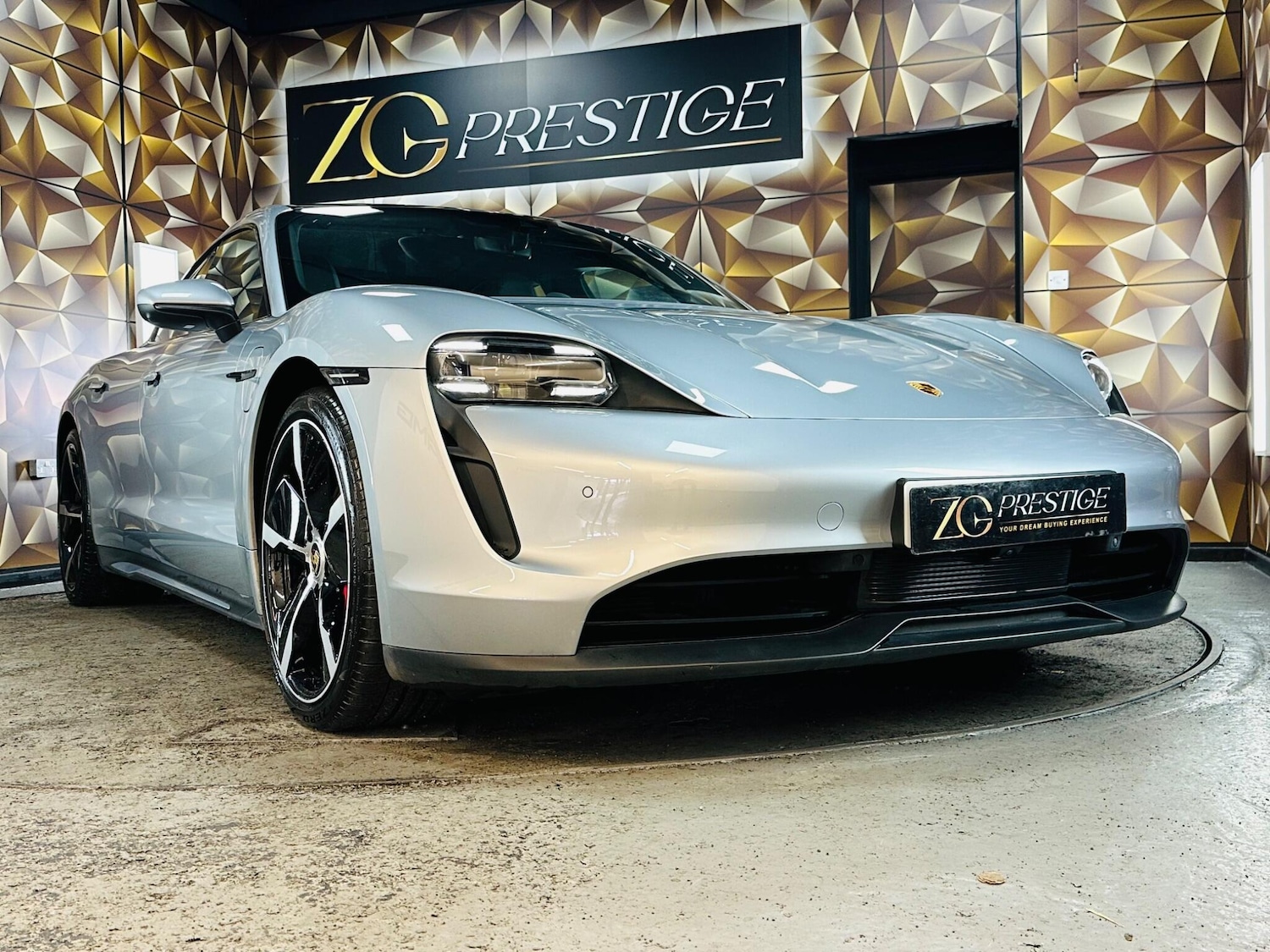 Used Porsche Taycan 2021 for sale - 76964858: Photo 45