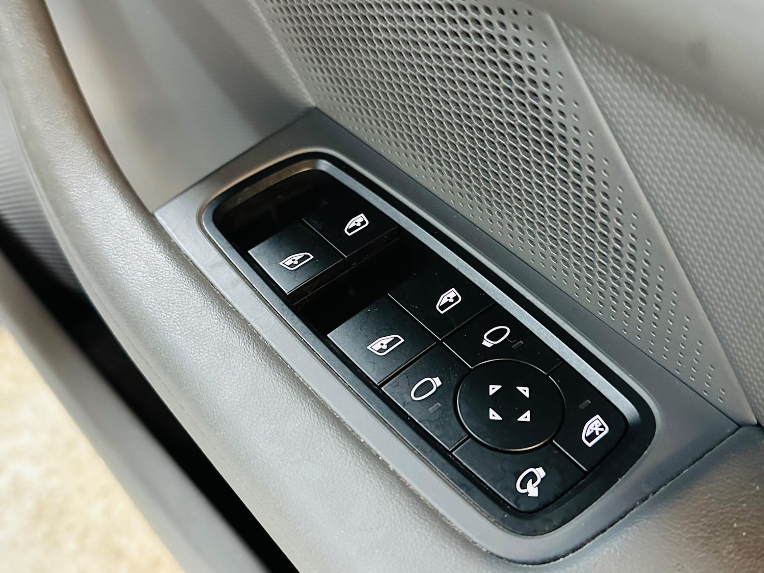 Used Porsche Taycan 2021 for sale - 76964858: Photo 62