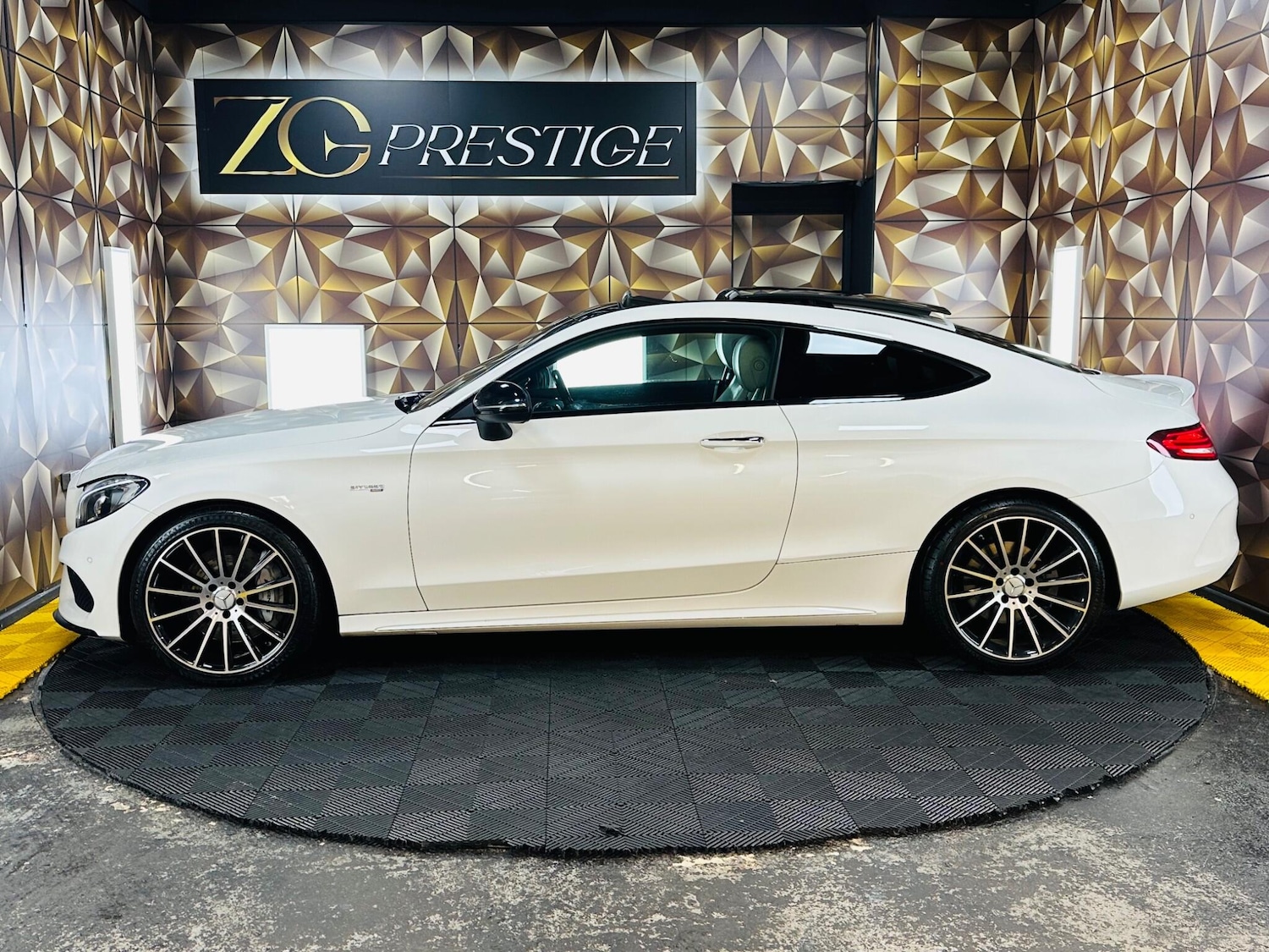 Used Mercedes-Benz C Class 2017 for sale - 78127869: Photo 11