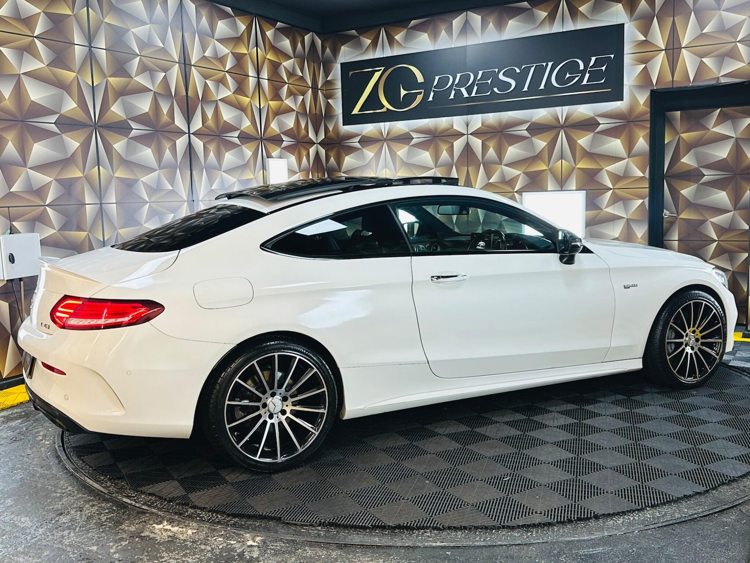 Used Mercedes-Benz C Class 2017 for sale - 78127869: Photo 38