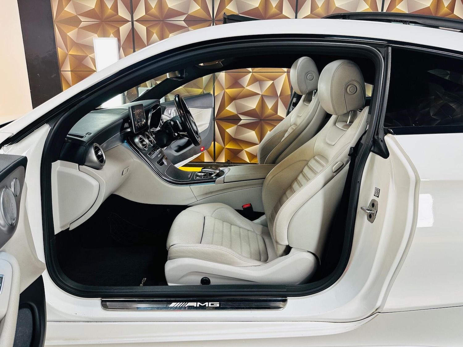 Used Mercedes-Benz C Class 2017 for sale - 78127869: Photo 60