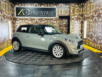 Used MINI Hatch 2019 for sale - 79269157: Photo