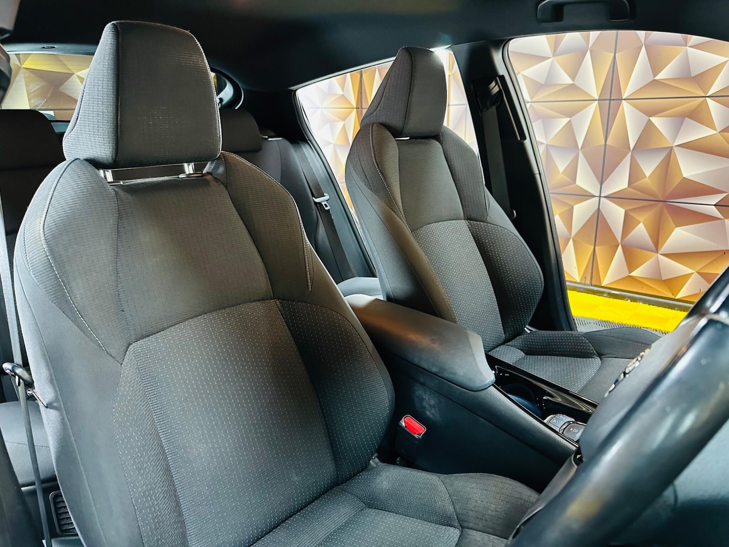 Used Toyota C-HR 2019 for sale - 78101019: Photo 10