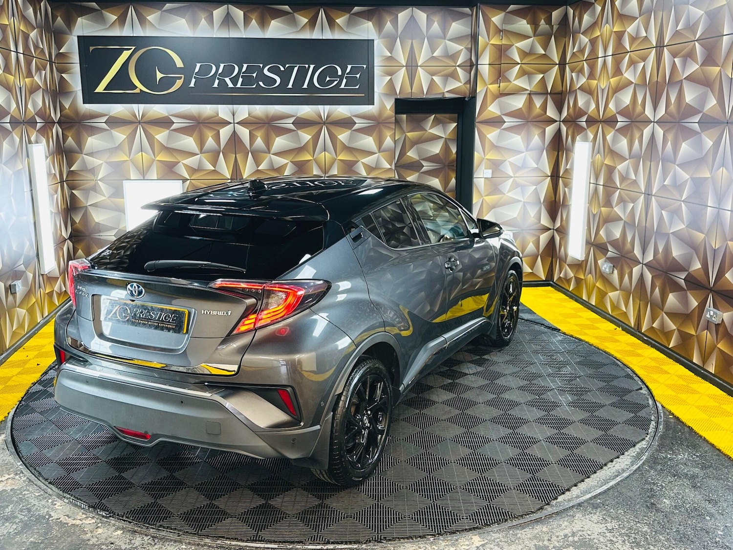 Used Toyota C-HR 2019 for sale - 78101019: Photo 42