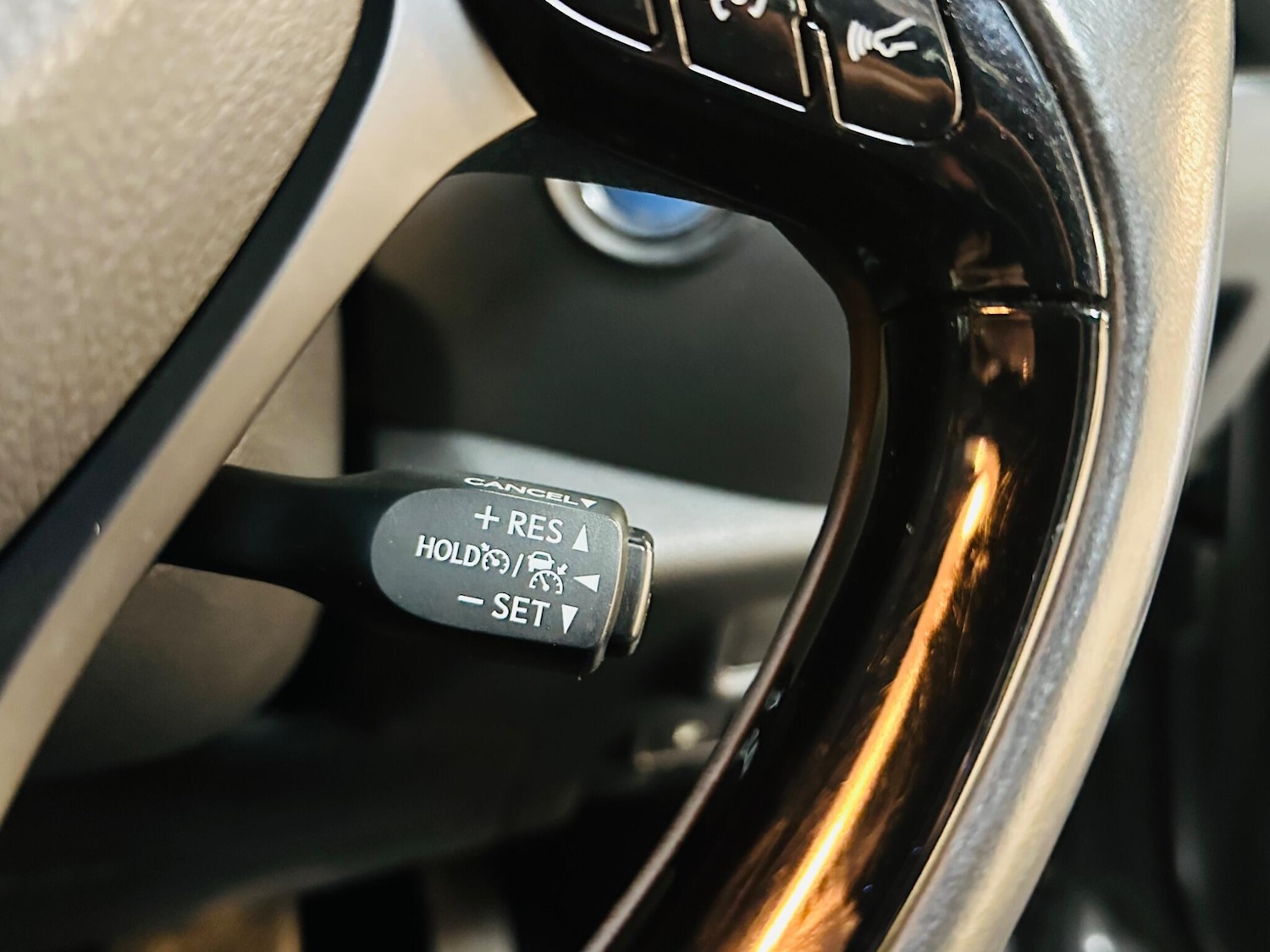 Used Toyota C-HR 2019 for sale - 78101019: Photo 50