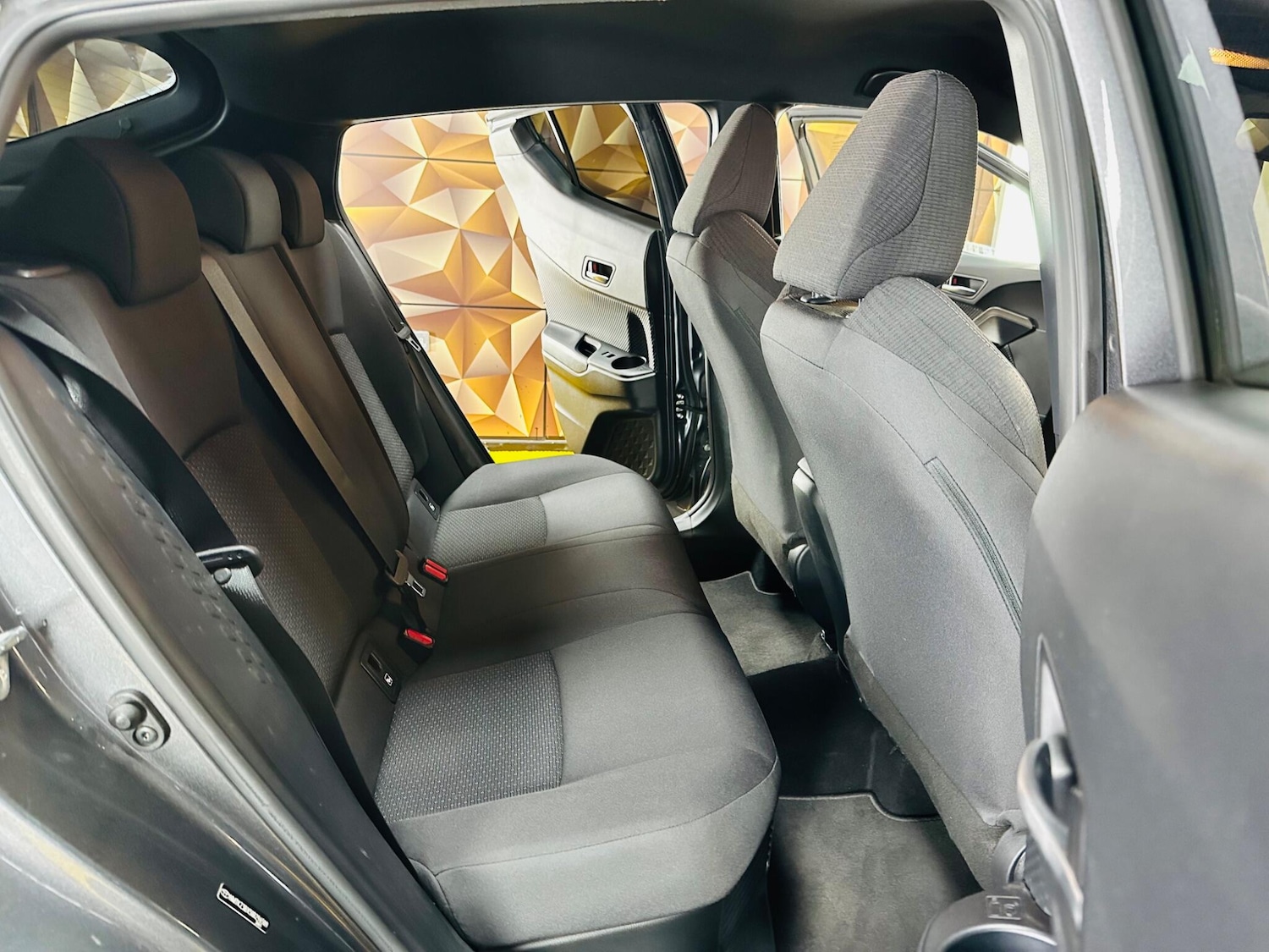 Used Toyota C-HR 2019 for sale - 78101019: Photo 56