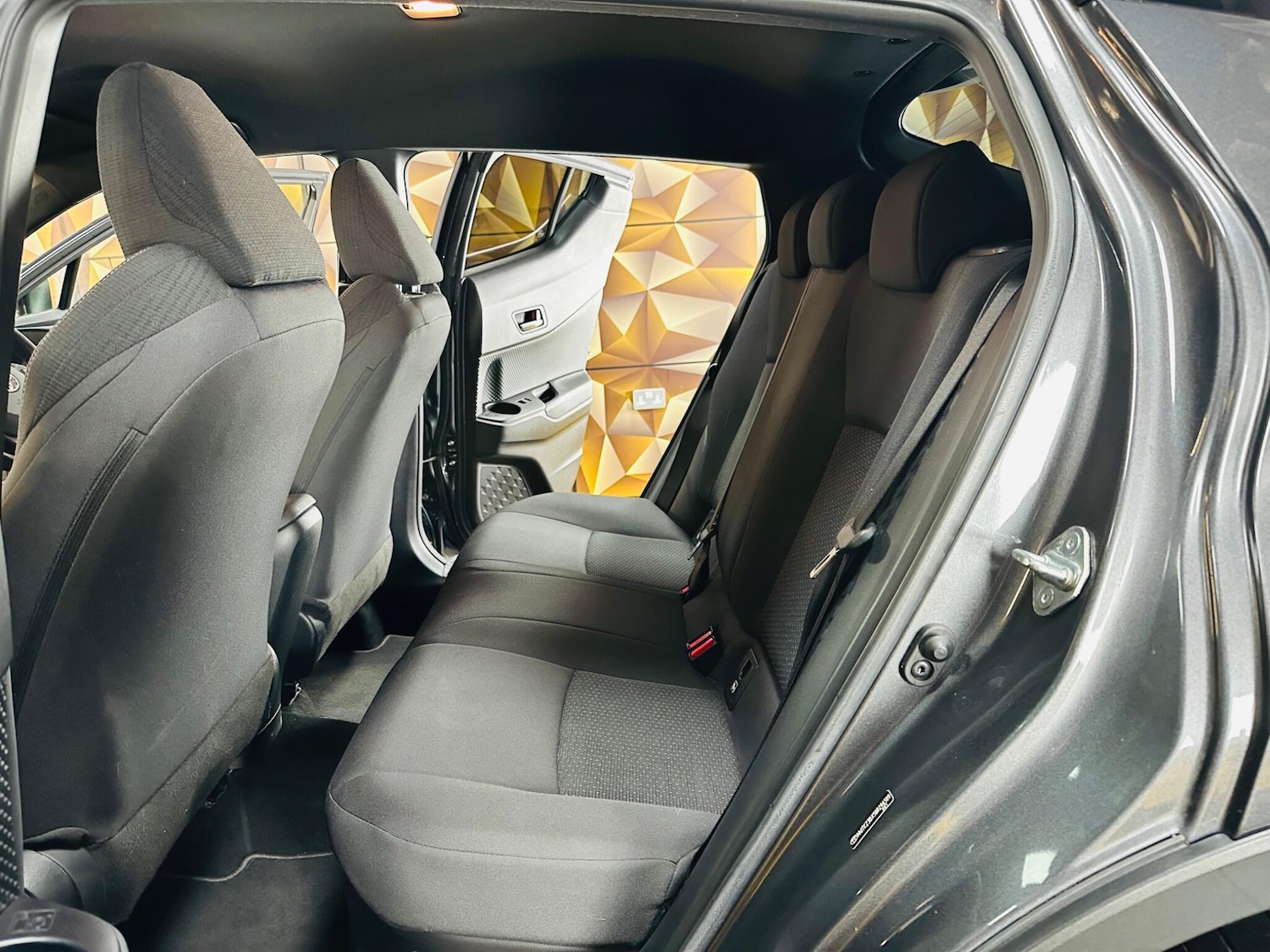 Used Toyota C-HR 2019 for sale - 78101019: Photo 58