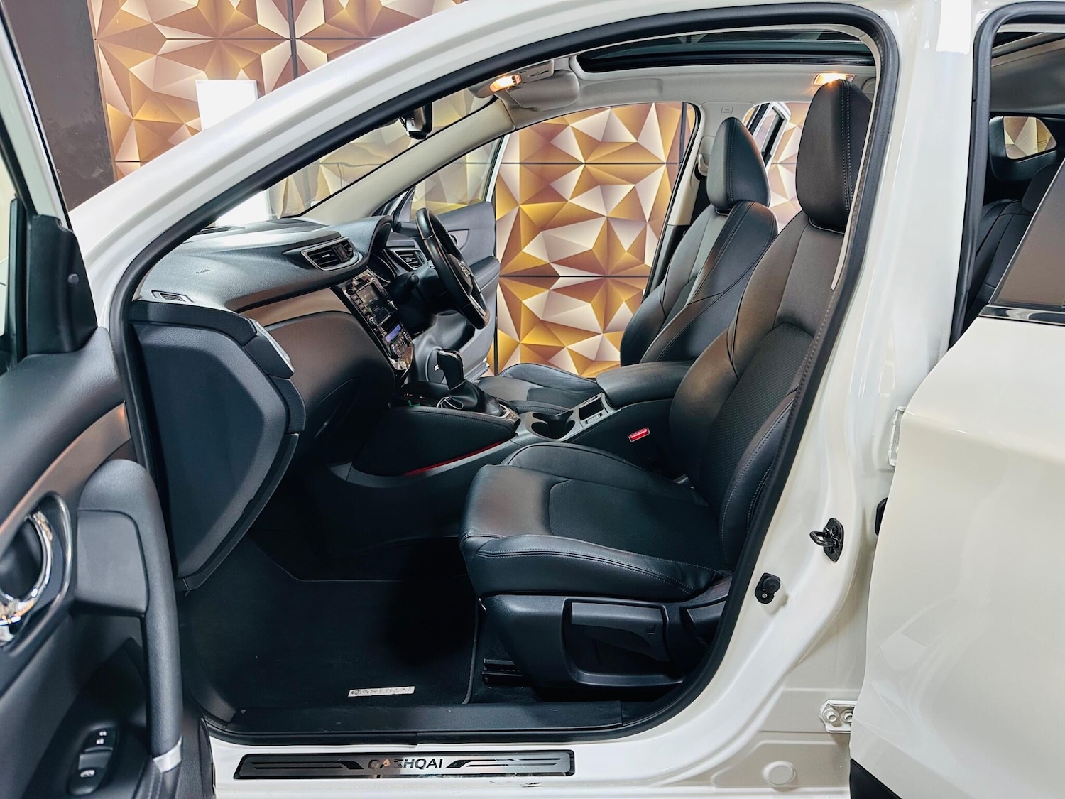 Used Nissan Qashqai 2021 for sale - 76715504: Photo 64